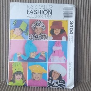 McCall's Fashion Accessories Children Hats, Scarves, Mittens Pattern